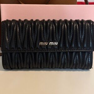 Black Ruched Wallet